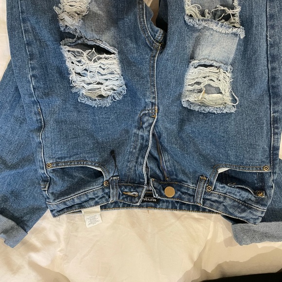 Jeans - Picture 2 of 4